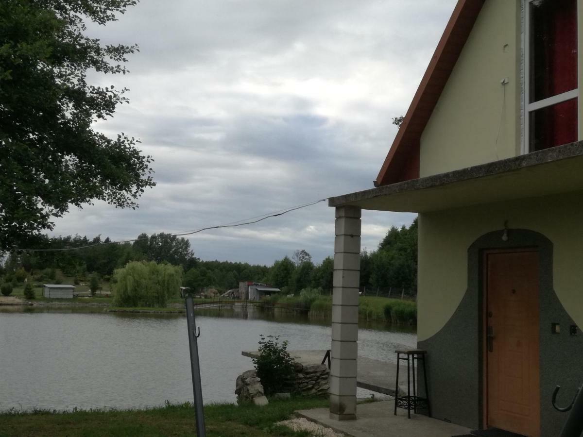 Agrowczasy Nad Stawem Villa Gartatowice Exteriör bild